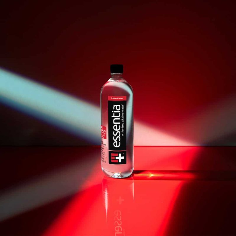 EW-1x1-Spotlight (1) beautiful Essentia Water bottle